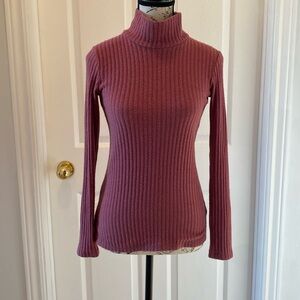 Wilfred Free Turtleneck Sweater    Size S